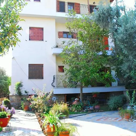 Efi Apartament *