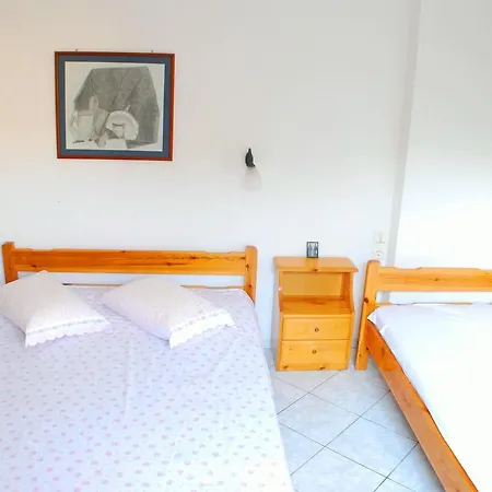 Appartement Efi Kala Nera